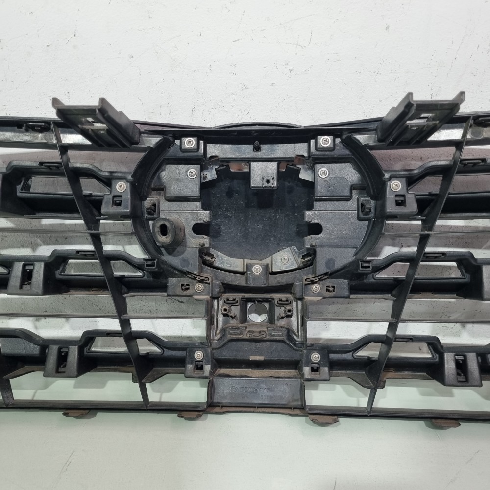 Grade Superior Frontal Toyota Hilux Sw4 Modelos 2019/2022 Preto 5