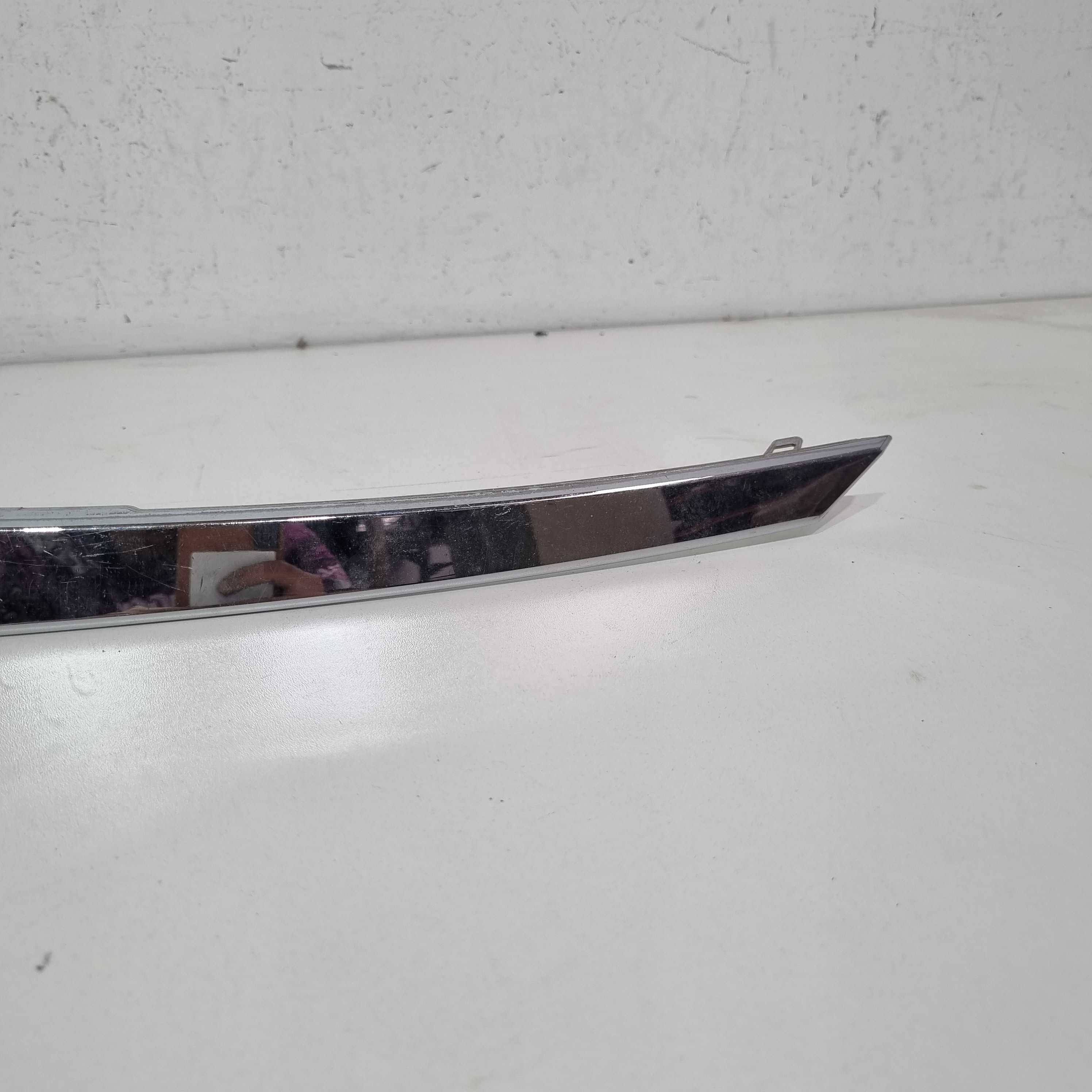 Friso Do Lado Esquerdo Da Grade Honda Civic 2017/2020 Cromo 2