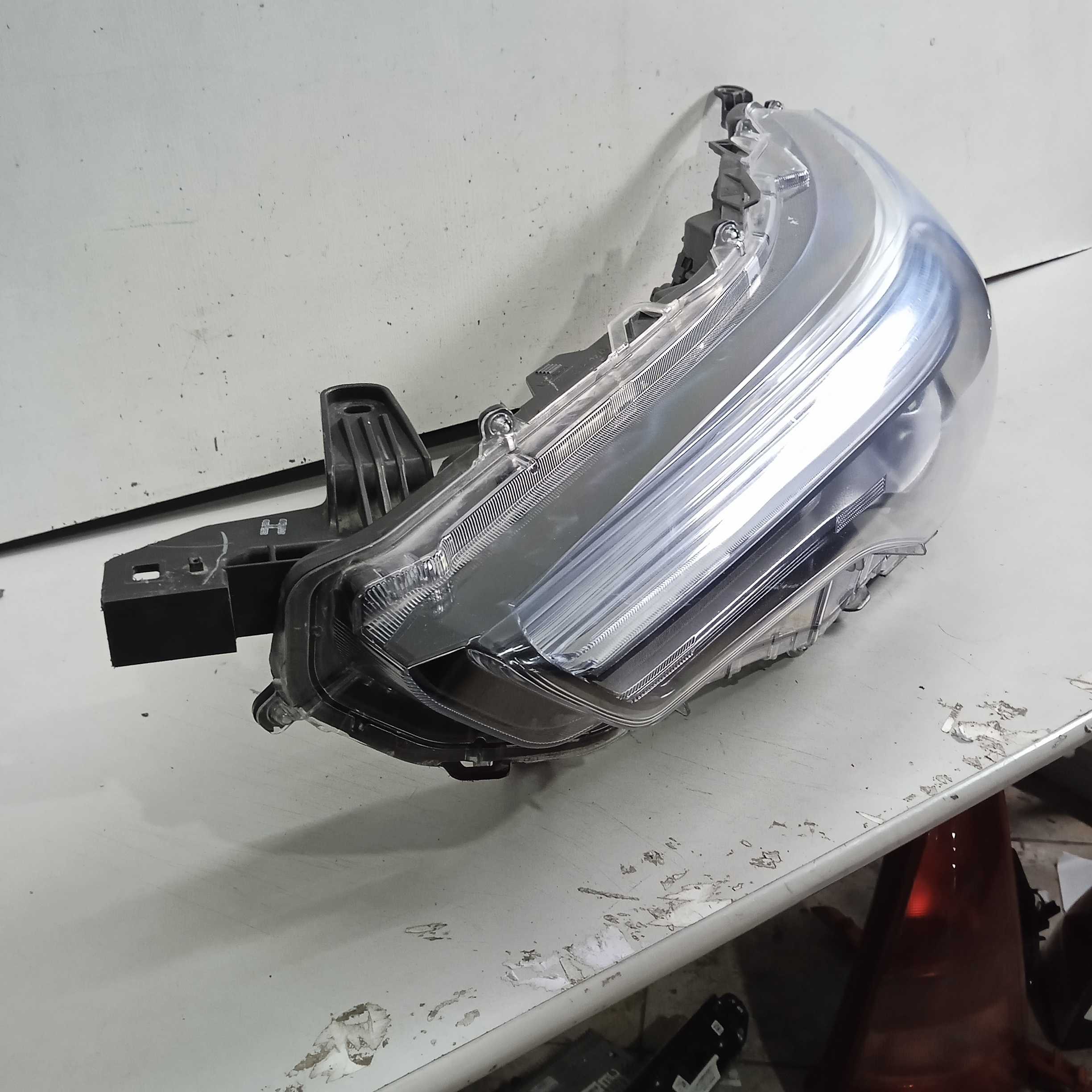 Farol Esquerdo Toyota Corolla Cross Ano 2022/2024 Recuperado 3