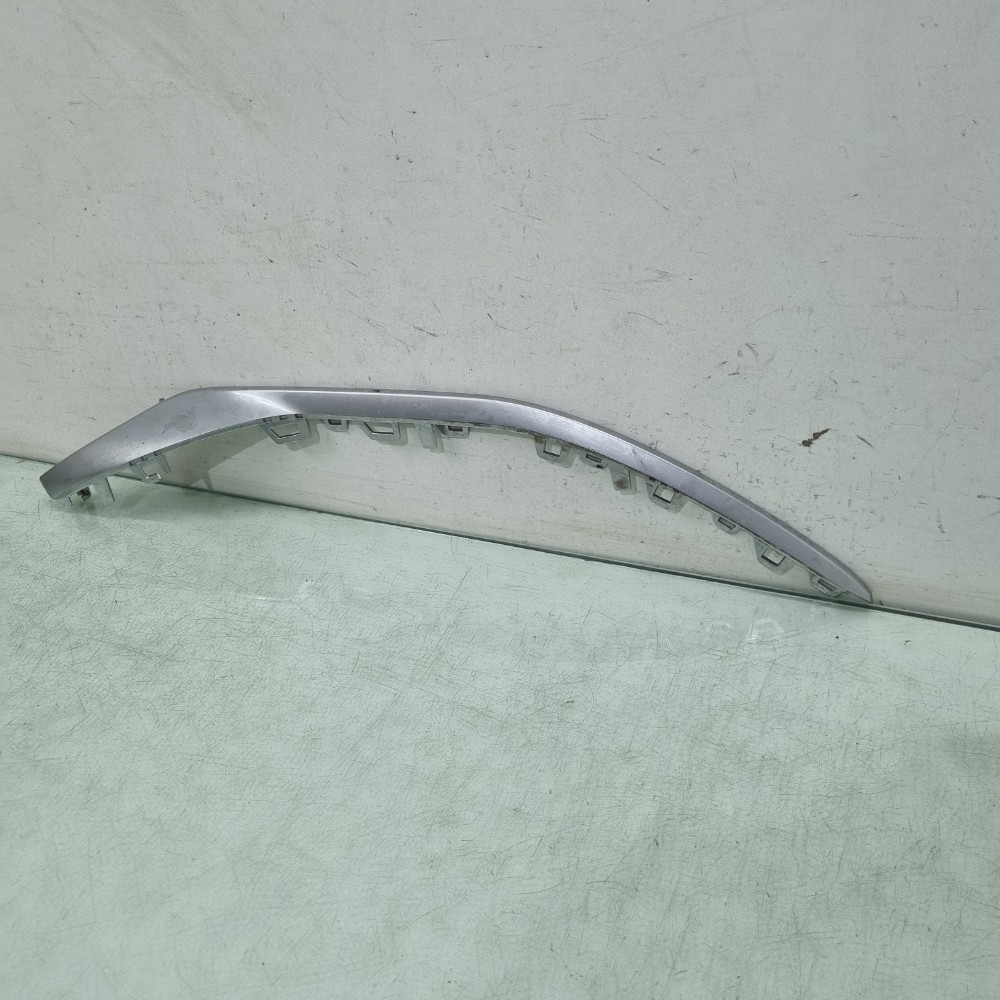 Friso Inferior Parachoque Dianteiro Fiat  Fastback 2022/2024 2