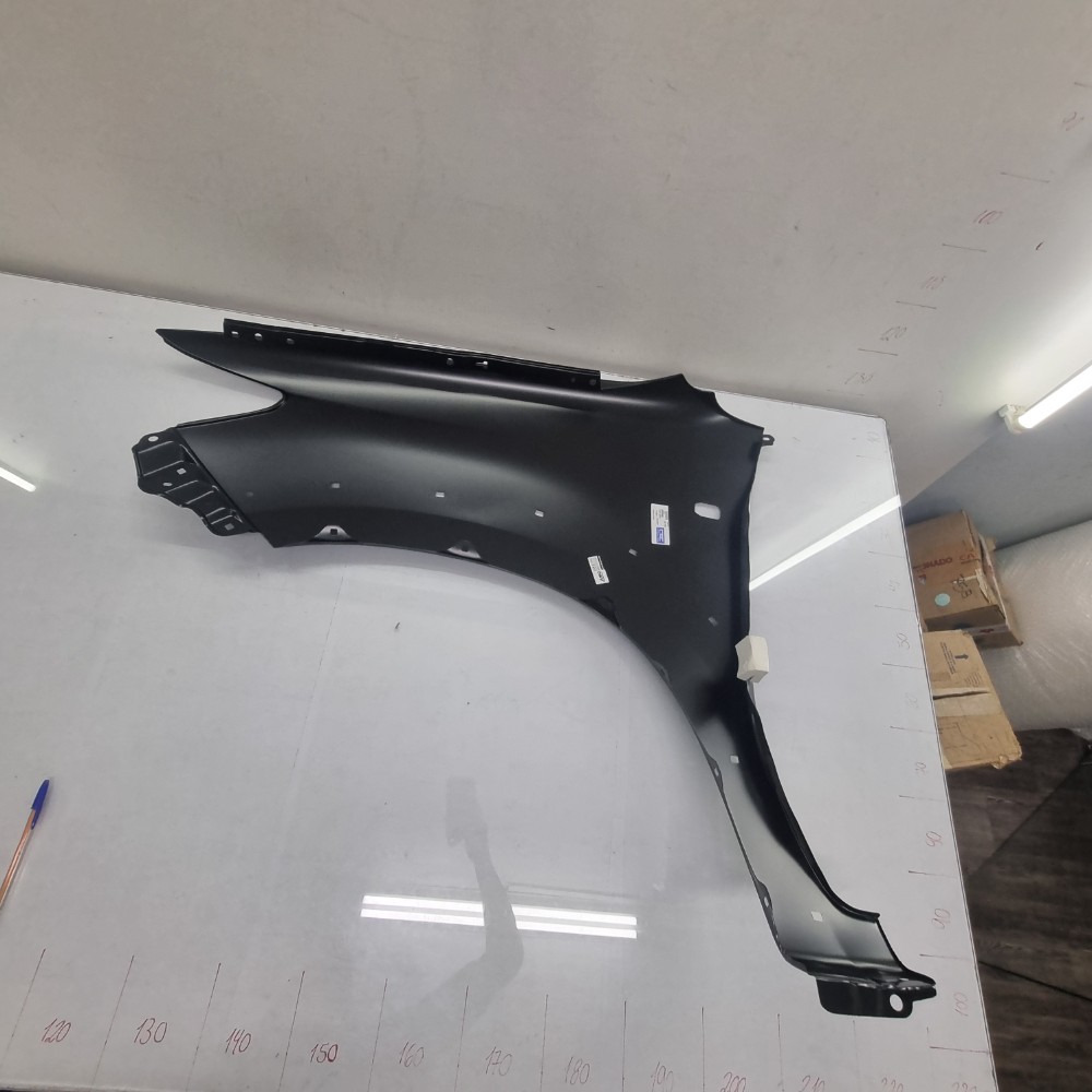 Paralama Direito Toyota Hilux 2012/2015 C/Furo Pisca S/Furo Moldura 5