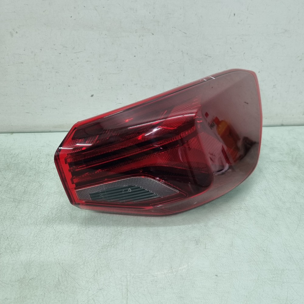 Lanterna Sem Led Direito Chevrolet Onix Sedan 2020/2024 Direito/passageiro 1