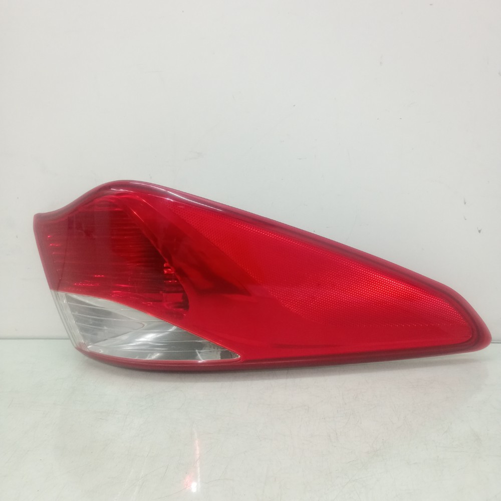 Lanterna Esquerda  Hyundai Hb20 Sedan  2013/2016 Recuperado. Esquerdo/motorista 1