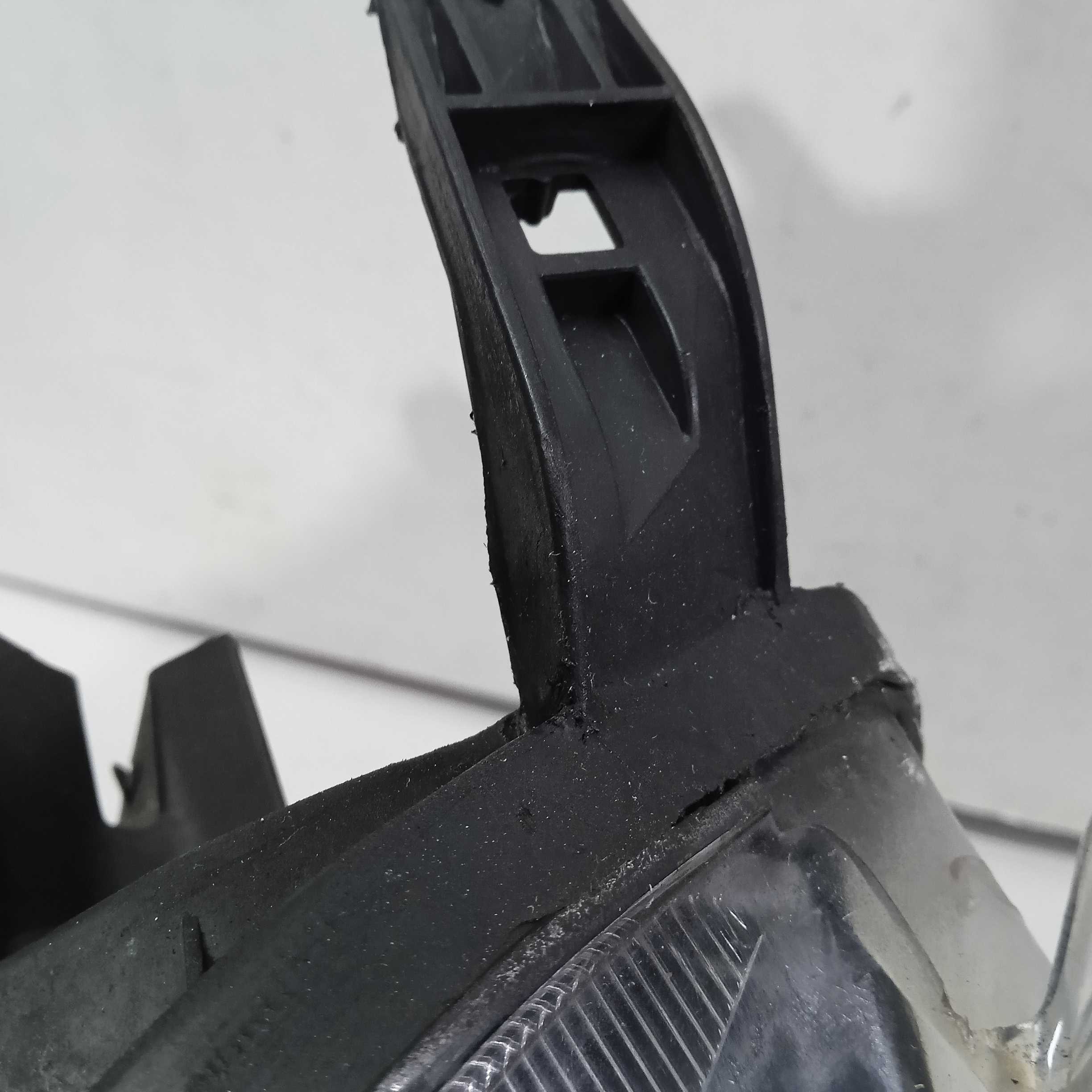 Farol Esquerdo Renault Kwid Ano 2017 / 2021 Recuperado 5