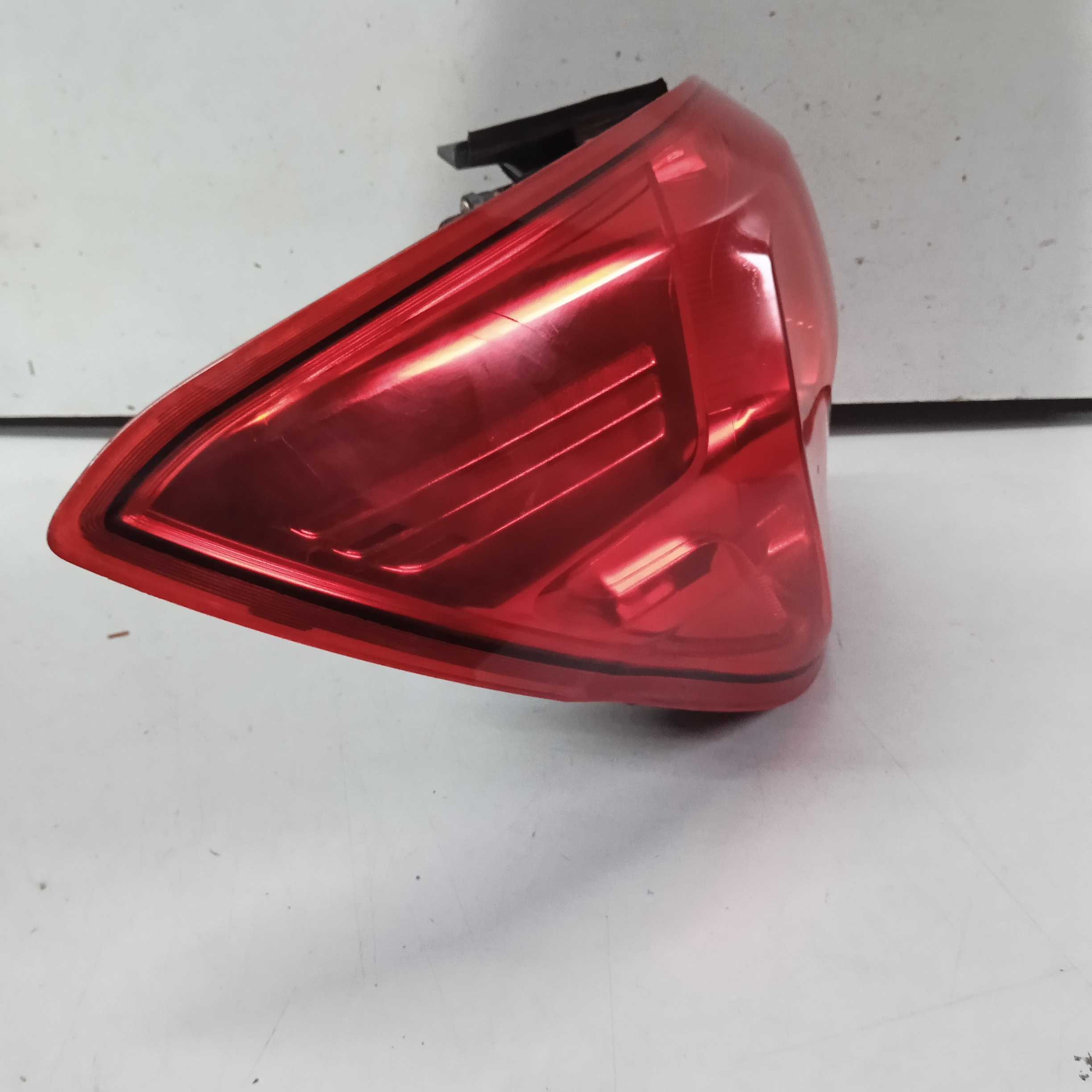 Lanterna Traseira Ford Ka Hatch Ano 2015 / 2018 Recuperada 3