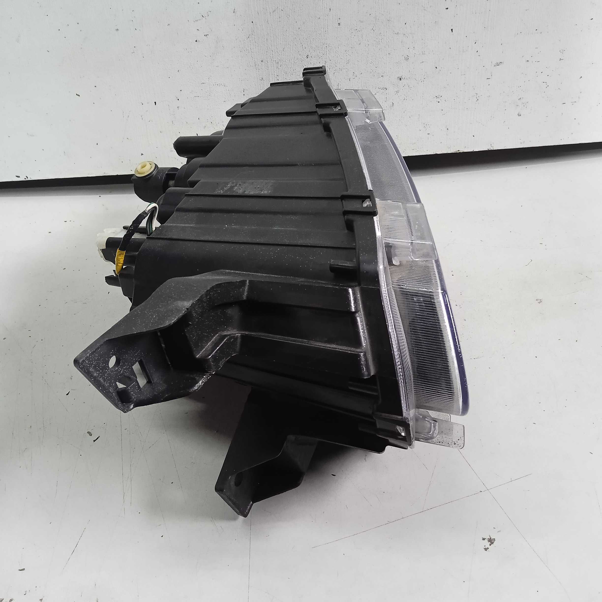 Farol Inferior Esquerdo Renault Kwid Ano 2022/2025 Recup 3