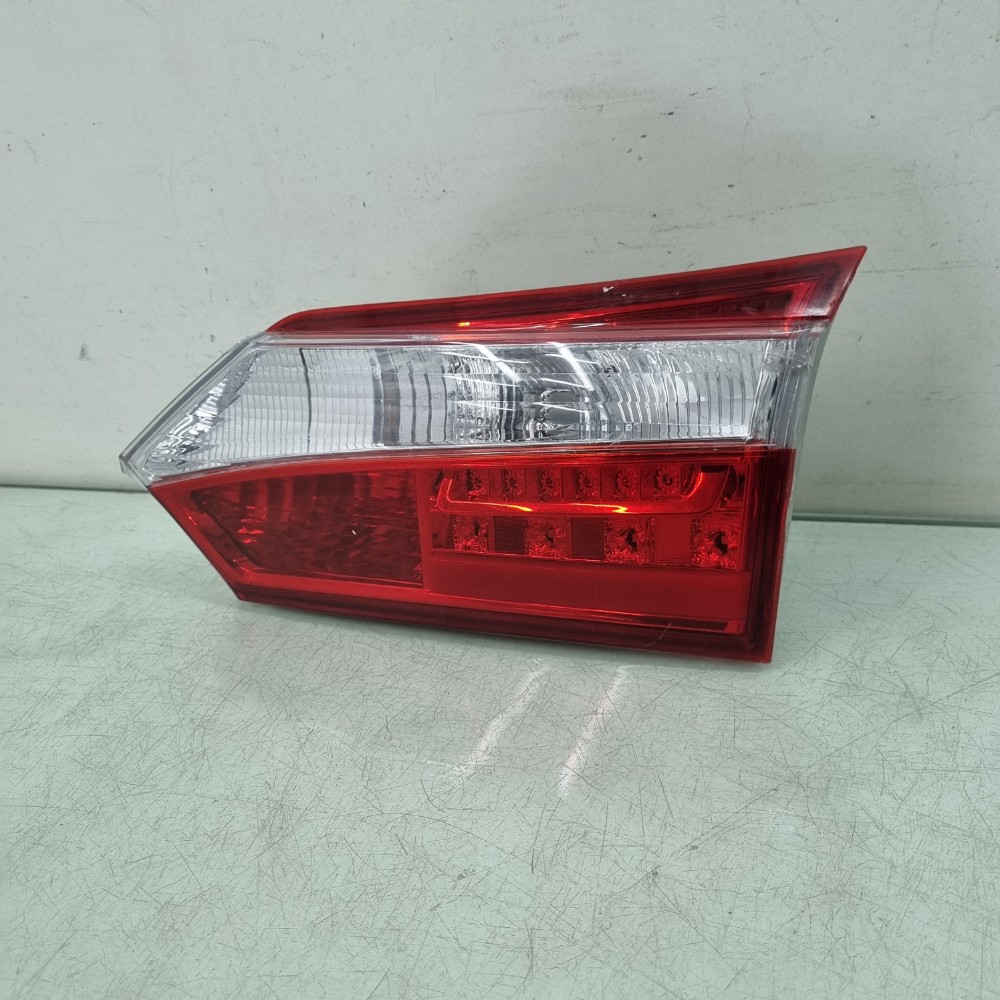 Lanterna Traseira Direita Tampa Corolla 2015/2018 Recuperado 2