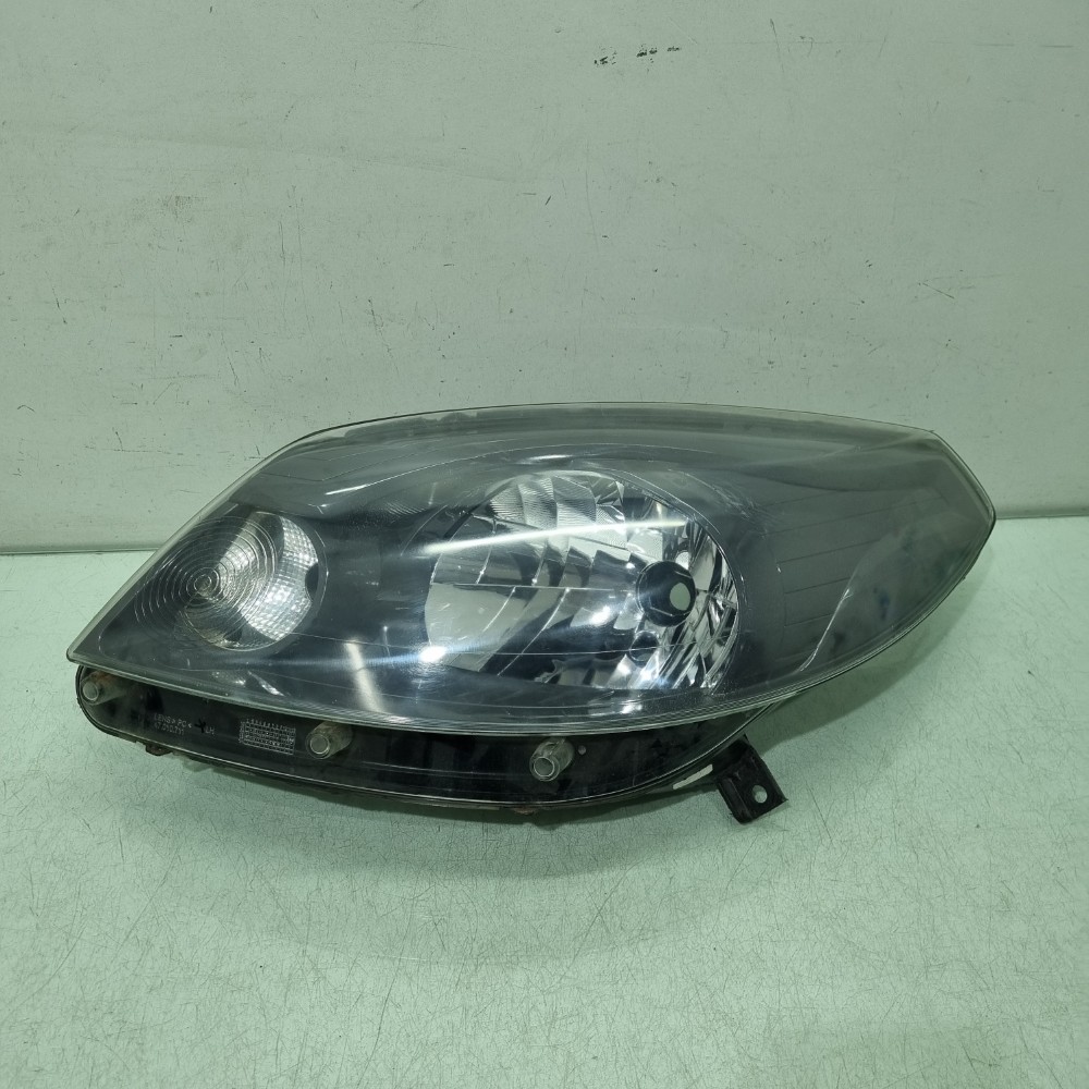 Farol Máscara Cinza Esquerdo Renault Sandero 2012/2014 Esquerdo/motorista 1