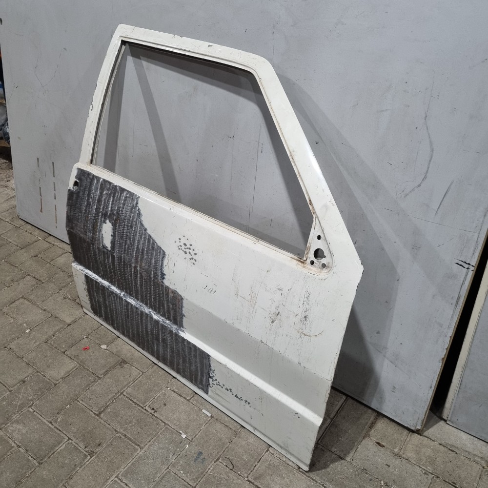 Porta Dianteira Do Lado Direito Fiat Uno Fire 2004/2010 Dianteira 2