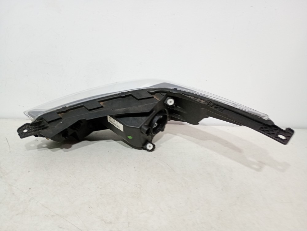 Farol Direito Fiat Strada 2020/2024 Recuperado 3