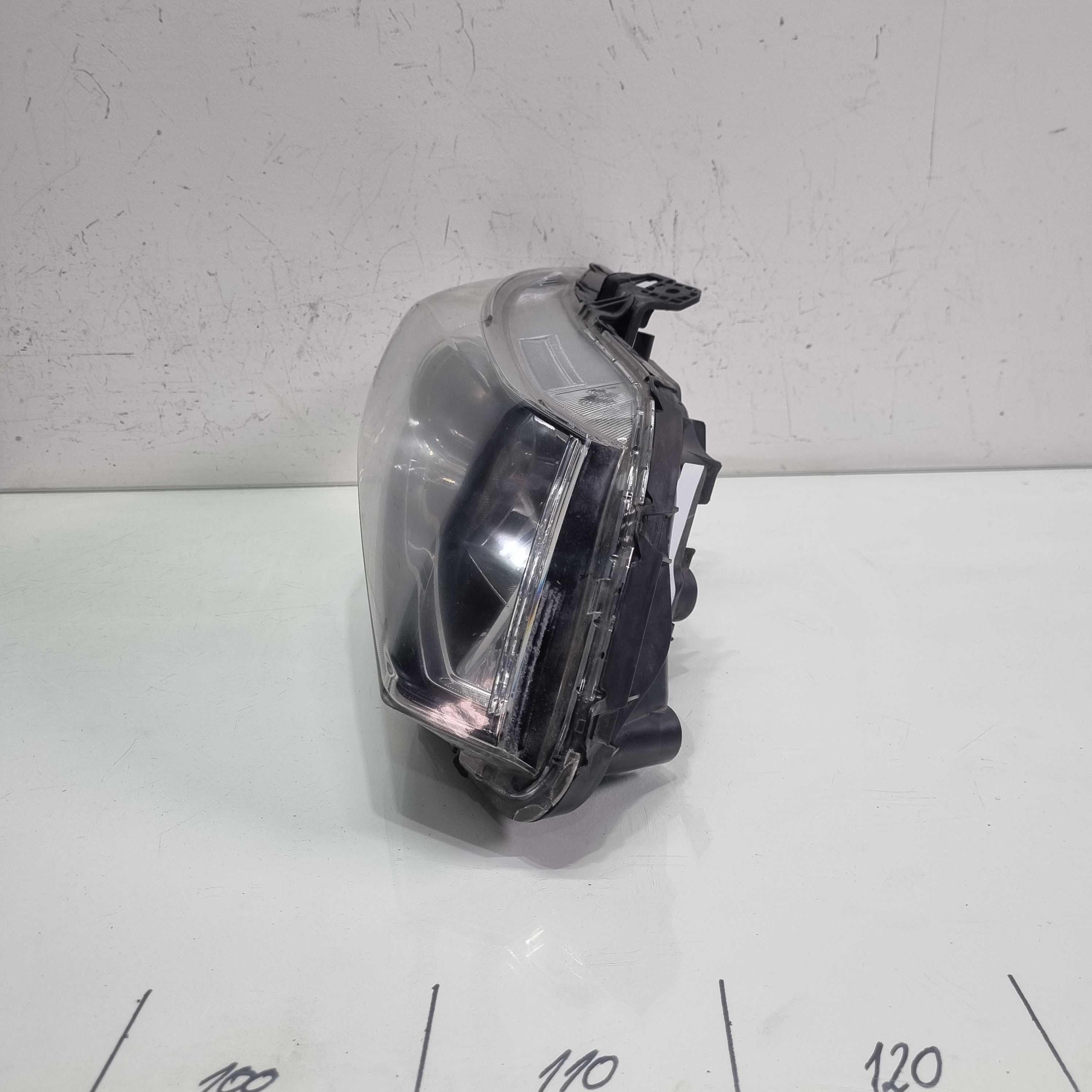 Farol lado direito Honda Civic mascara negra 2013/2016 4