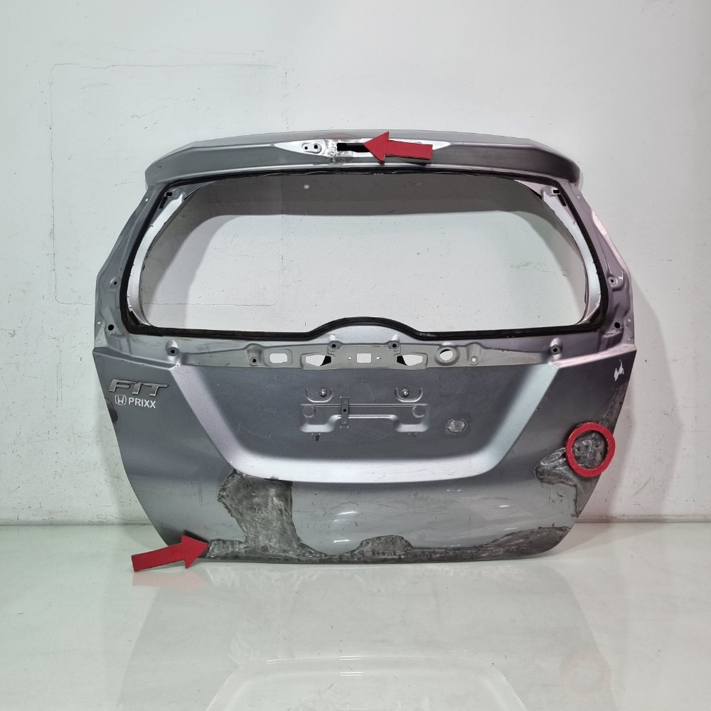 Tampa Traseira Honda Fit Modelos 2015/2016/2017/2018/2019 Prata 1