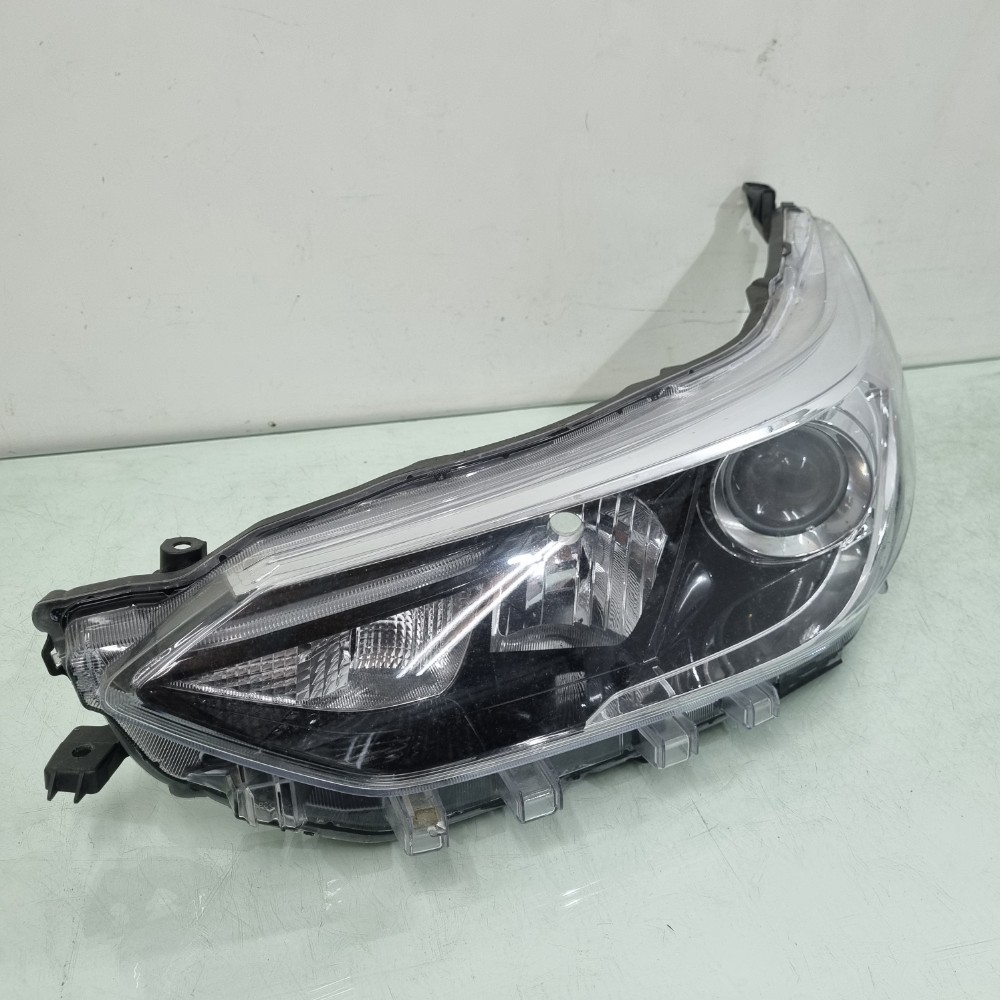 Farol Lado Esquerdo M.negra Toyota Yaris 2022 À 2024 Esquerdo/motorista 2
