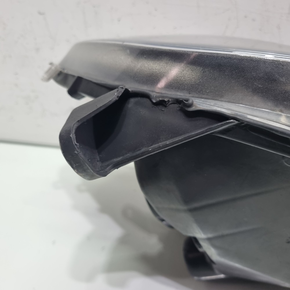 Farol Direito Fume Chevrolet Prisma Modelos 2010/2013 Direito/passageiro 7