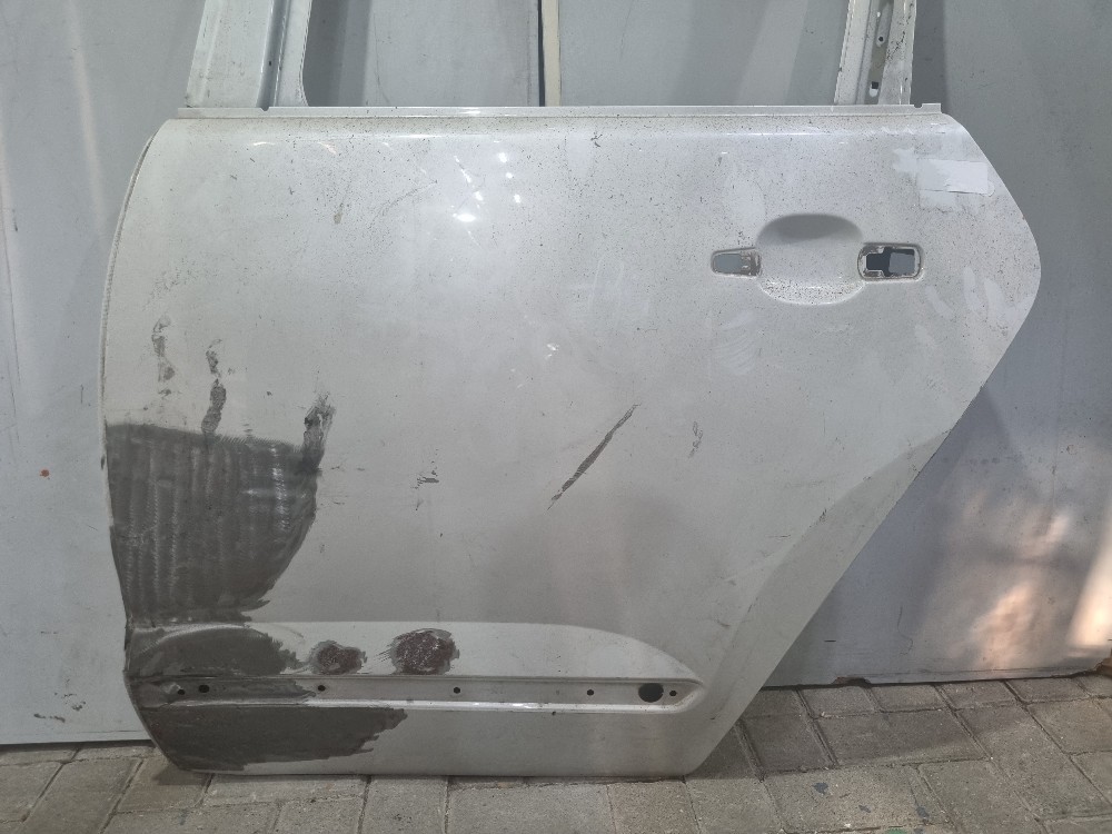 Porta Traseira Do Lado Esquerdo Peugeot 3008 2011/2015 Traseira Esquerdo 3