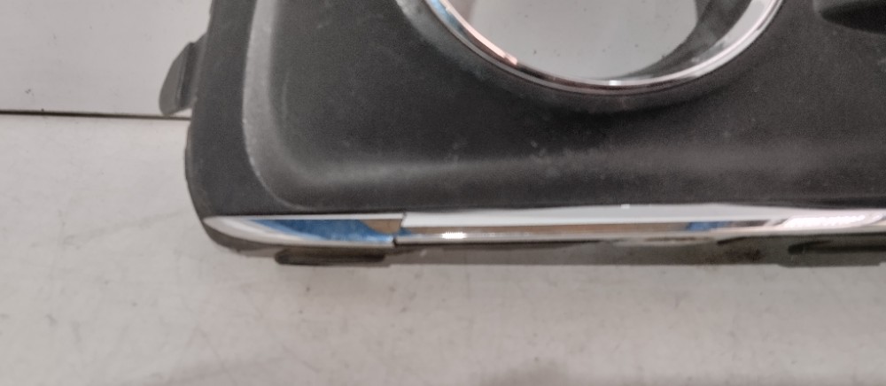 Moldura Direita Milha Fox 2015/2017 Recondicionado Original. Direito 4