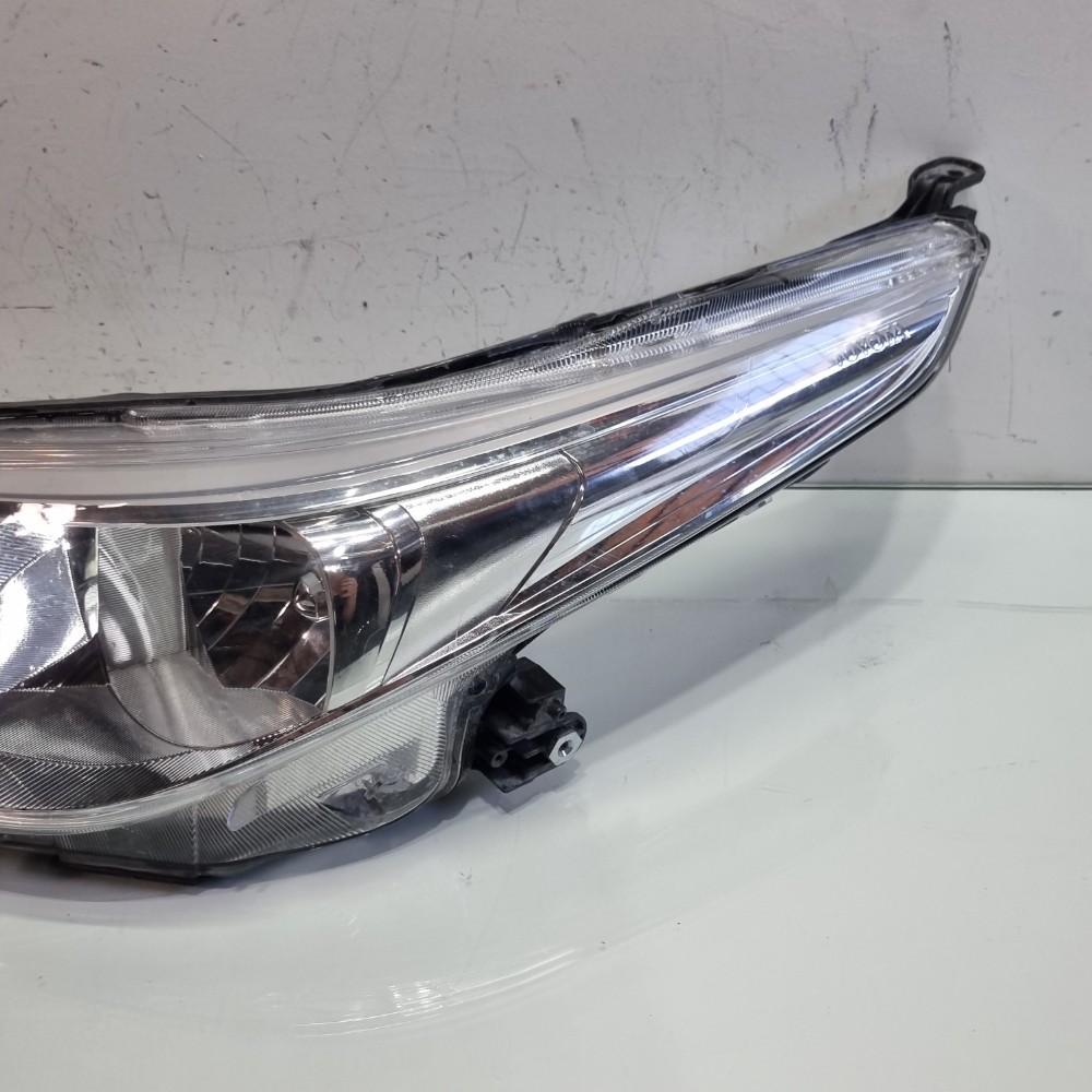 Farol Do Lado Esquerdo Toyota Yaris Modelos 2018/2020 Esquerdo/motorista 2