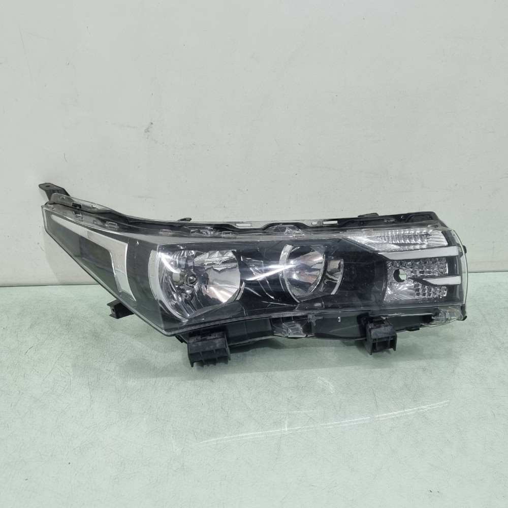 Farol Lado Direito Toyota Corolla 2015/2018 Direito/passageiro 2