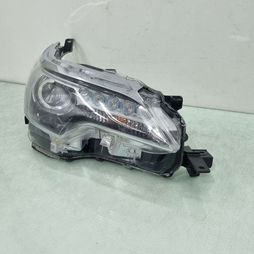 Farol Lado Direito Full Led Toyota Hilux Sw4 2017/2020 Usado 2