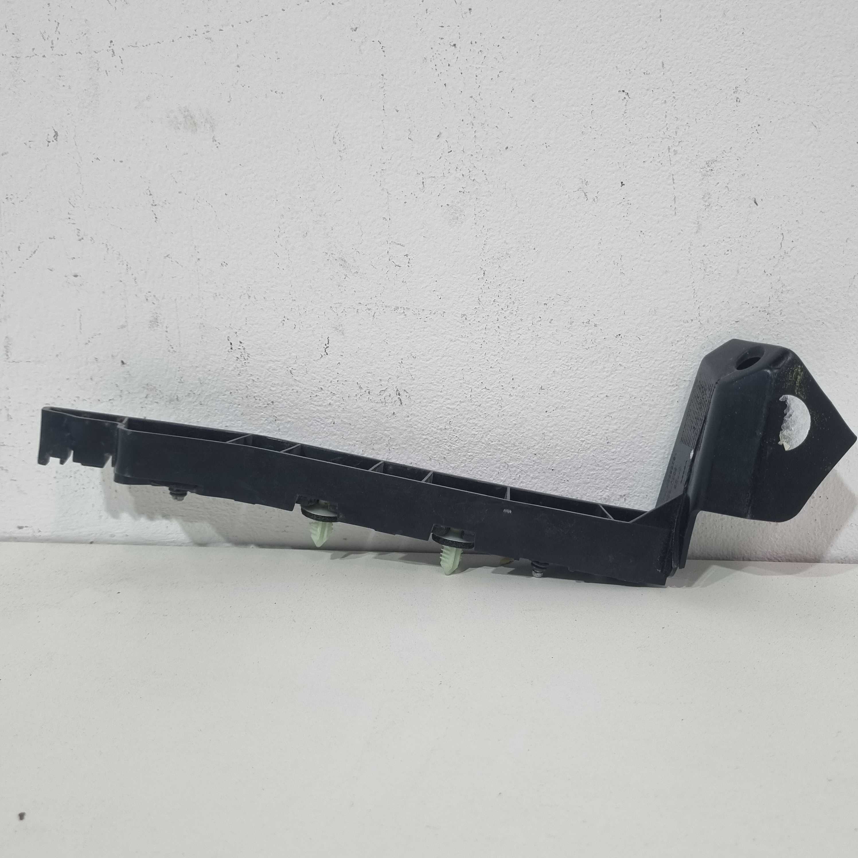 Guia Esquerda Do Para-choque Traseiro Jeep Compass 2017/2020 2