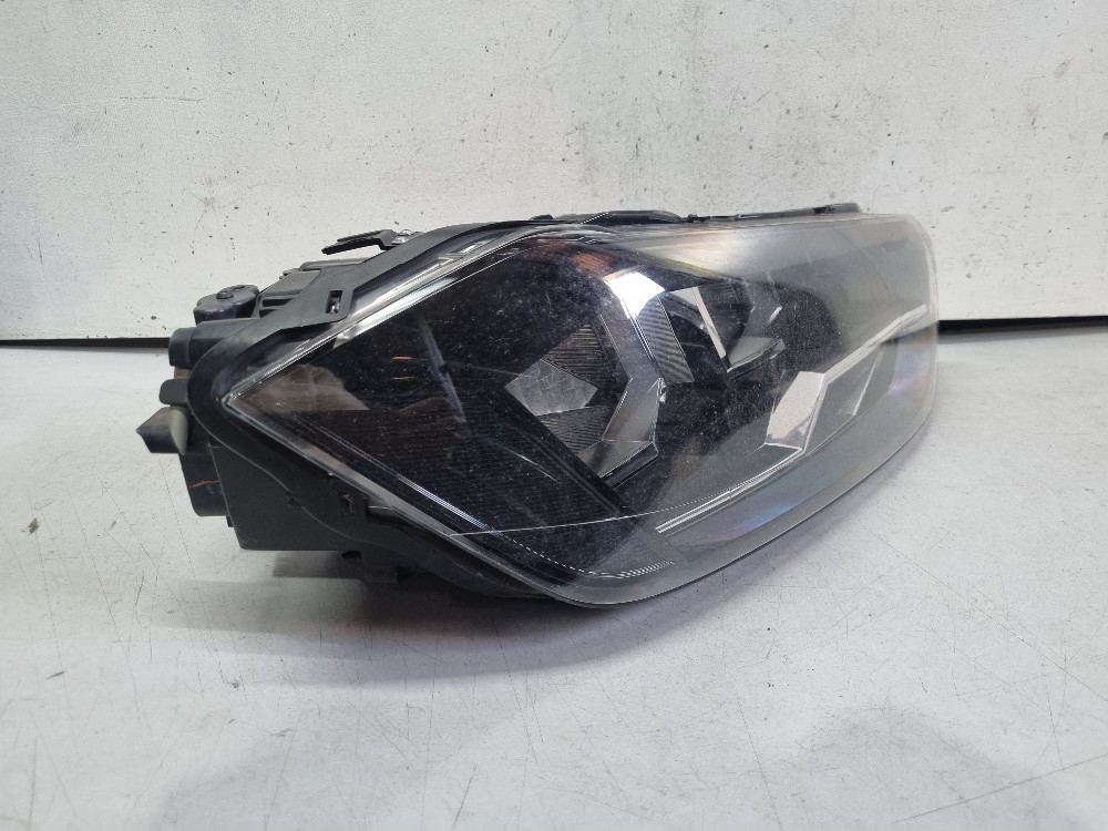 Farol Direito Friso Cromado Do Vw Polo 2017/2021 Recuperado. 2