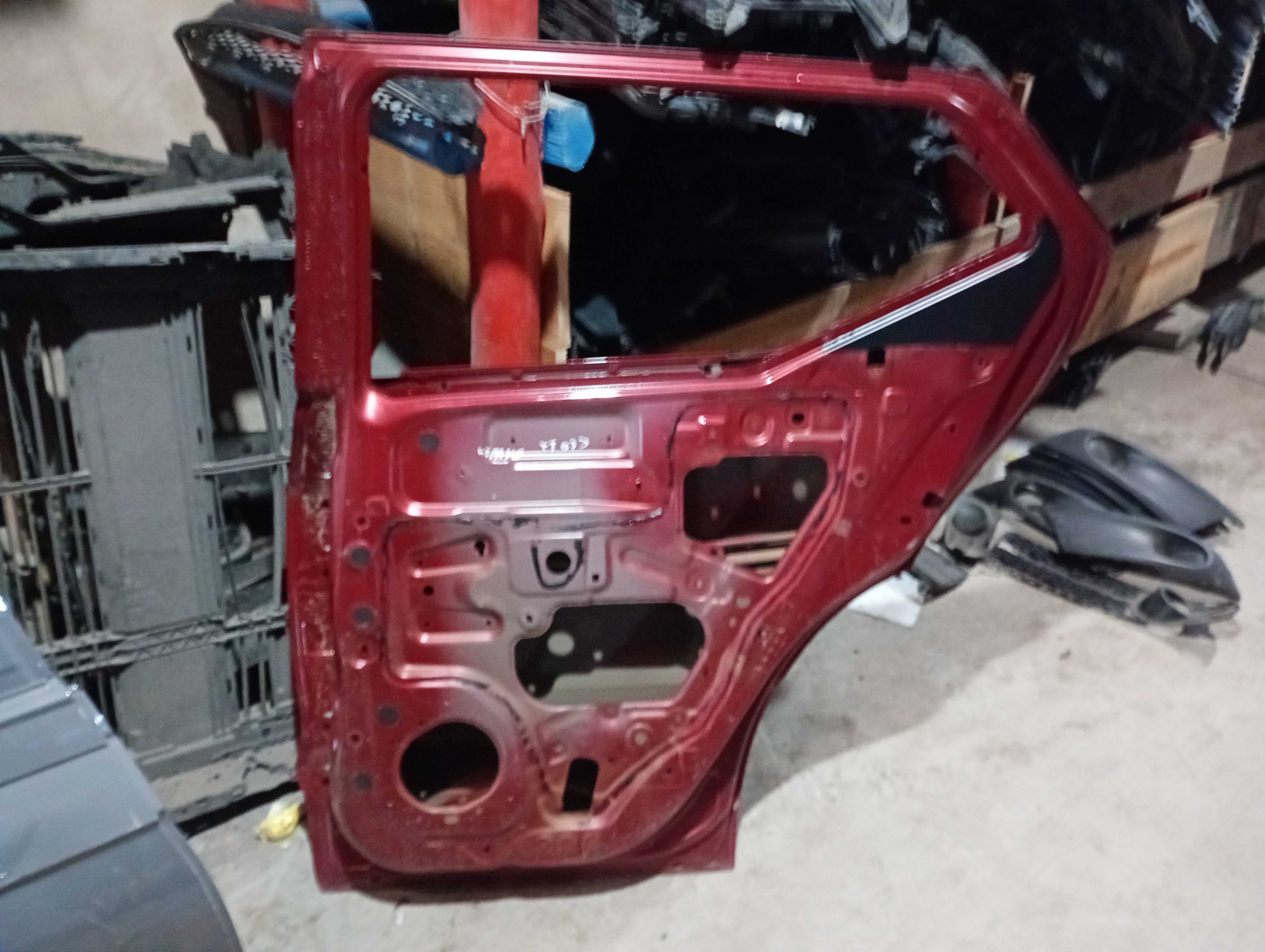 Porta traseira direita kicks 2017/2024 2