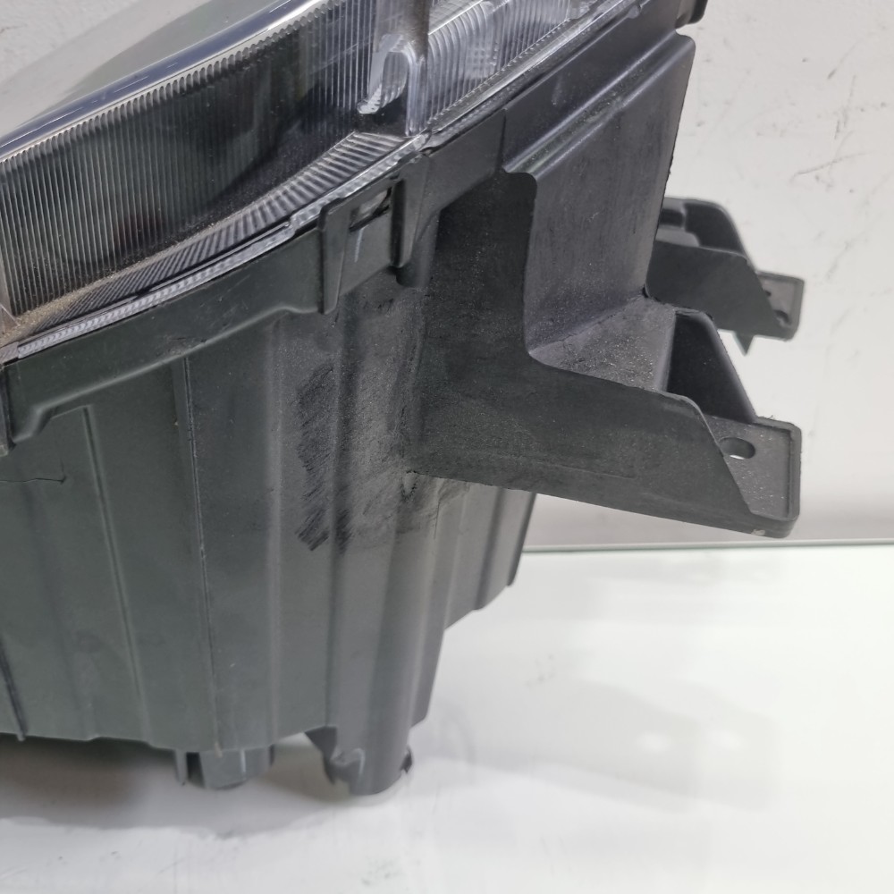 Farol Inferior Direito C/mascara Negra Kwid 2023/25 Original Direito/passageiro 2