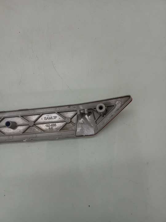 Refletor Do Parachoque Traseiro Hb20 Hatch Rec 2015 / 2018 4