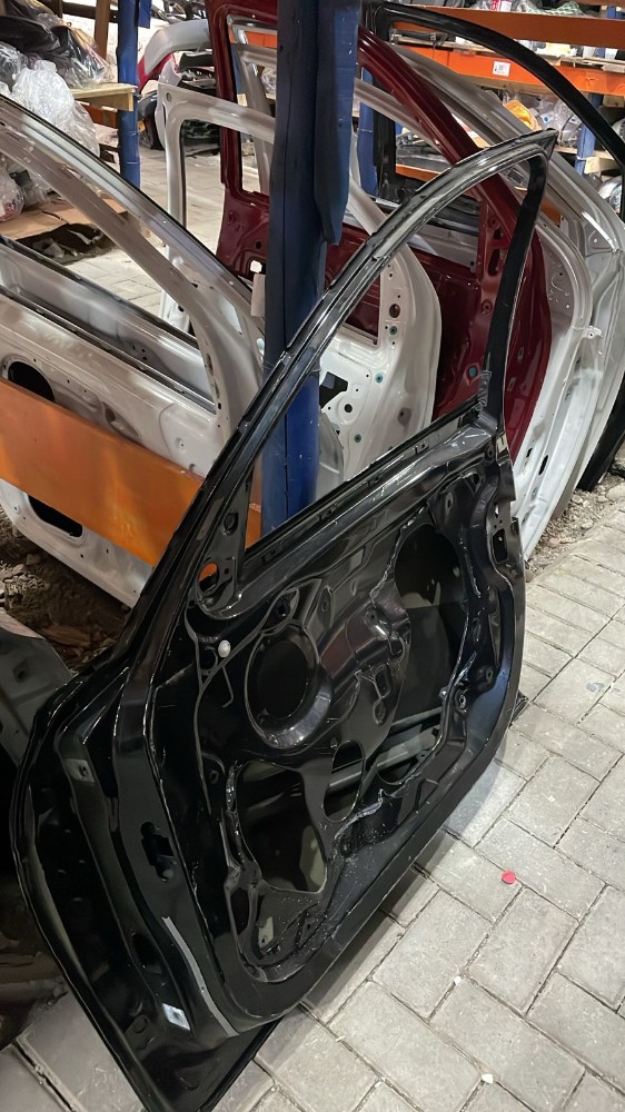 Porta Dianteira Do Lado Direito Bmw Modelos 320 2014/2018 Dianteira Direito Prata 3