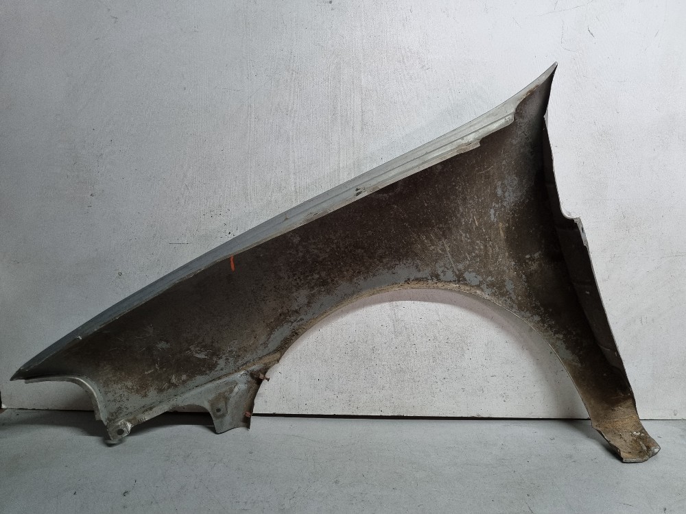 Paralama direito Volkswagen Gol bola 1996/1999 recuperado 5