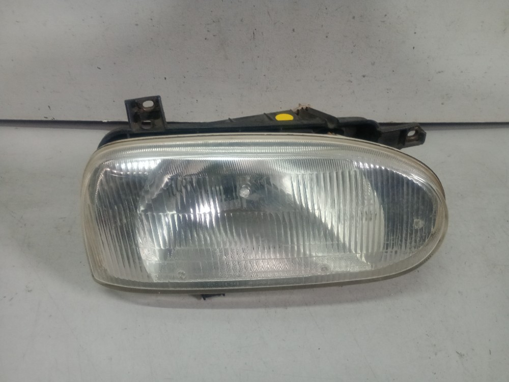 Farol Direito  Volkswagen Golf Alemão  1995/1998 Recuperado. Direito/passageiro 1