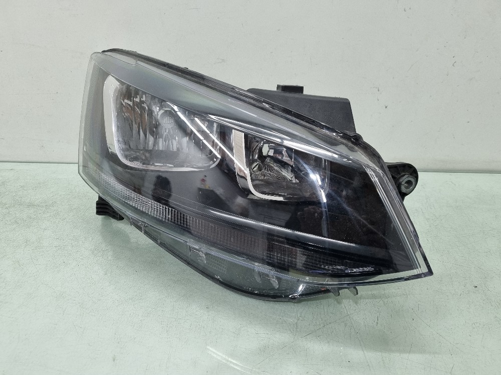 Farol Do Lado Direito Volkswagen Crossfox Modelos 2016/2020 Direito/passageiro 2