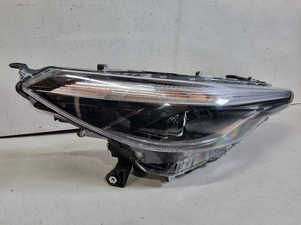 Farol Direito Do Toyota Corolla Cross 2023/2025 Recuperado Direito/passageiro 2