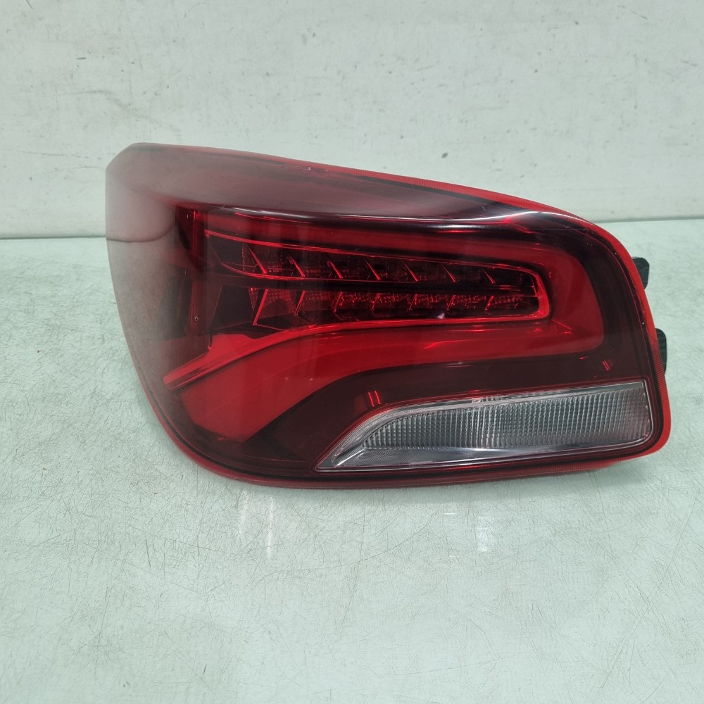 Lanterna Esquerda Com Led Chevrolet Onix Hatch 2020/2024  Esquerdo/motorista 1