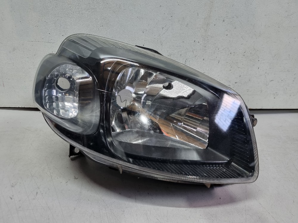 Farol Dir. Máscara Negra Fiat Uno Vivace 2010/2015 Seminovo. 1