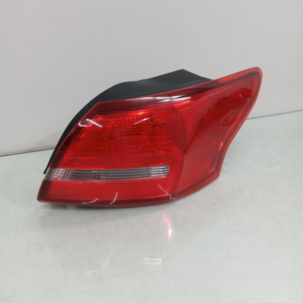 Lanterna Do Direito Ford Focus Sedan Modelos 2016/2019 Direito/passageiro 2