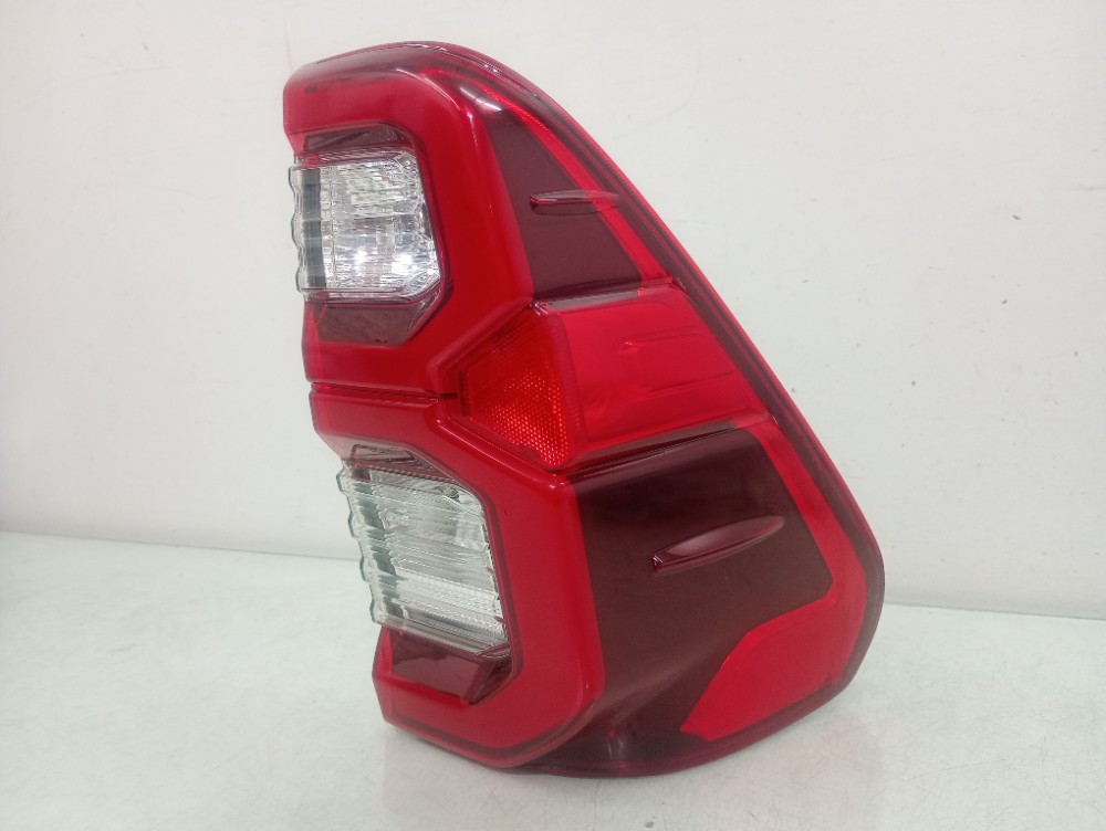 Lanterna Traseira Direita Toyota Hilux 2022/2024 Direito/passageiro 3