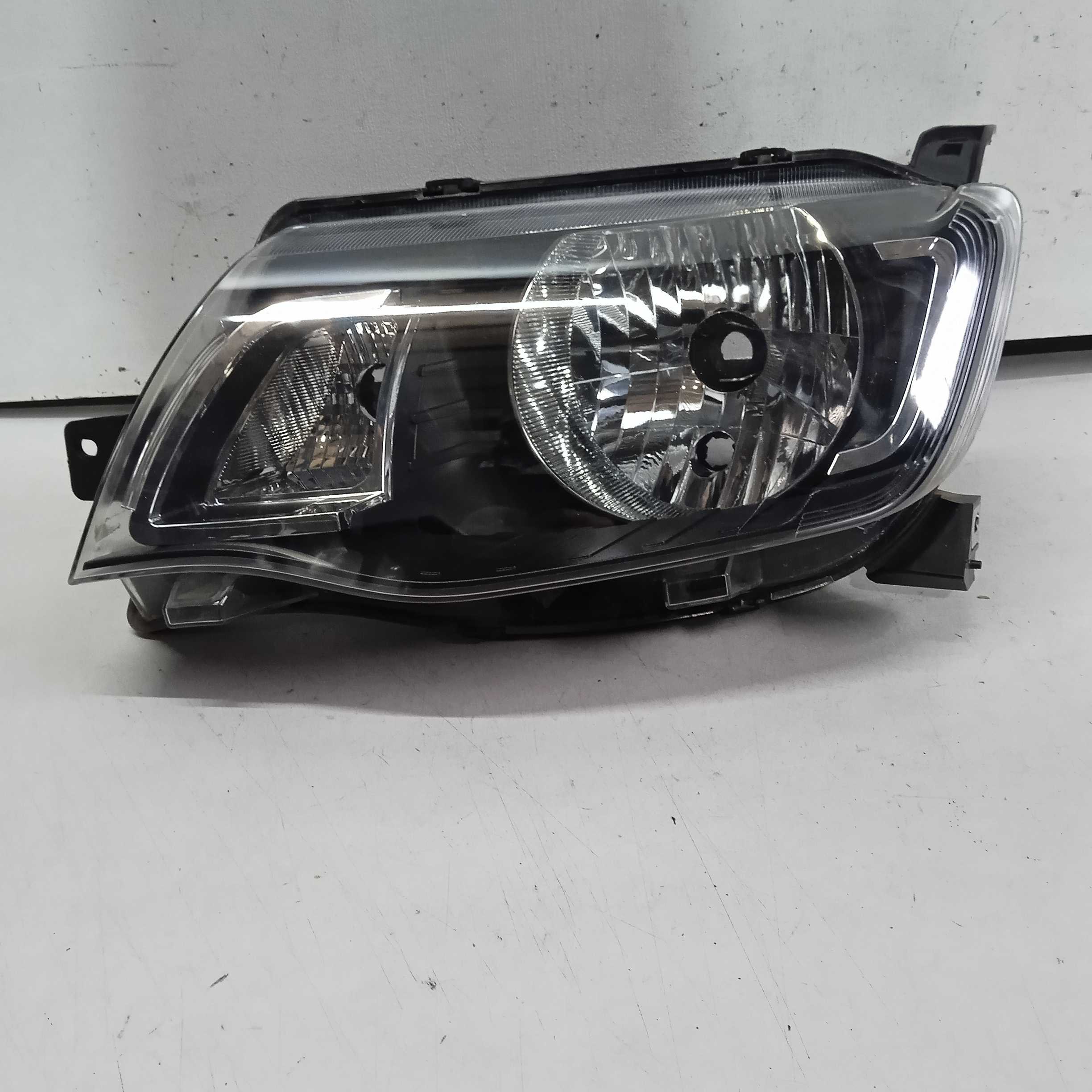 Farol Esquerdo Renault Kwid Ano 2017 / 2021 Recuperado 1