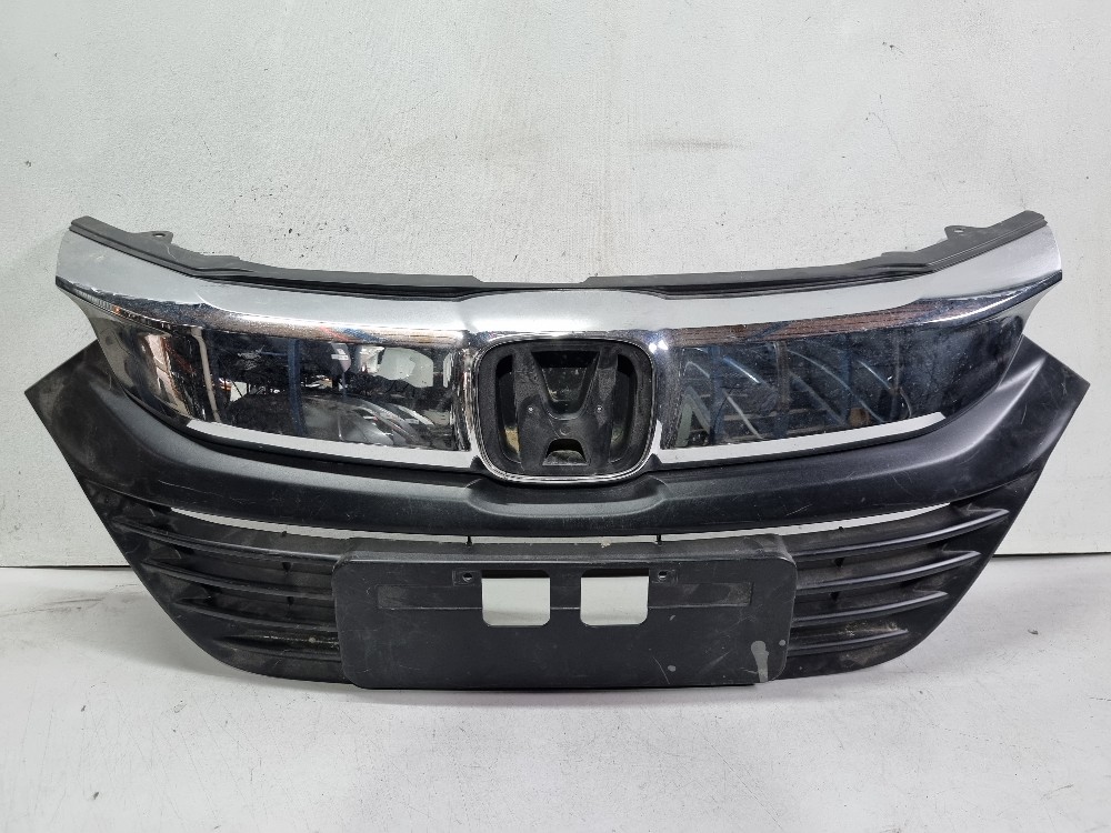 Grade superior Honda HR-V 2019/2021 com avaria 1