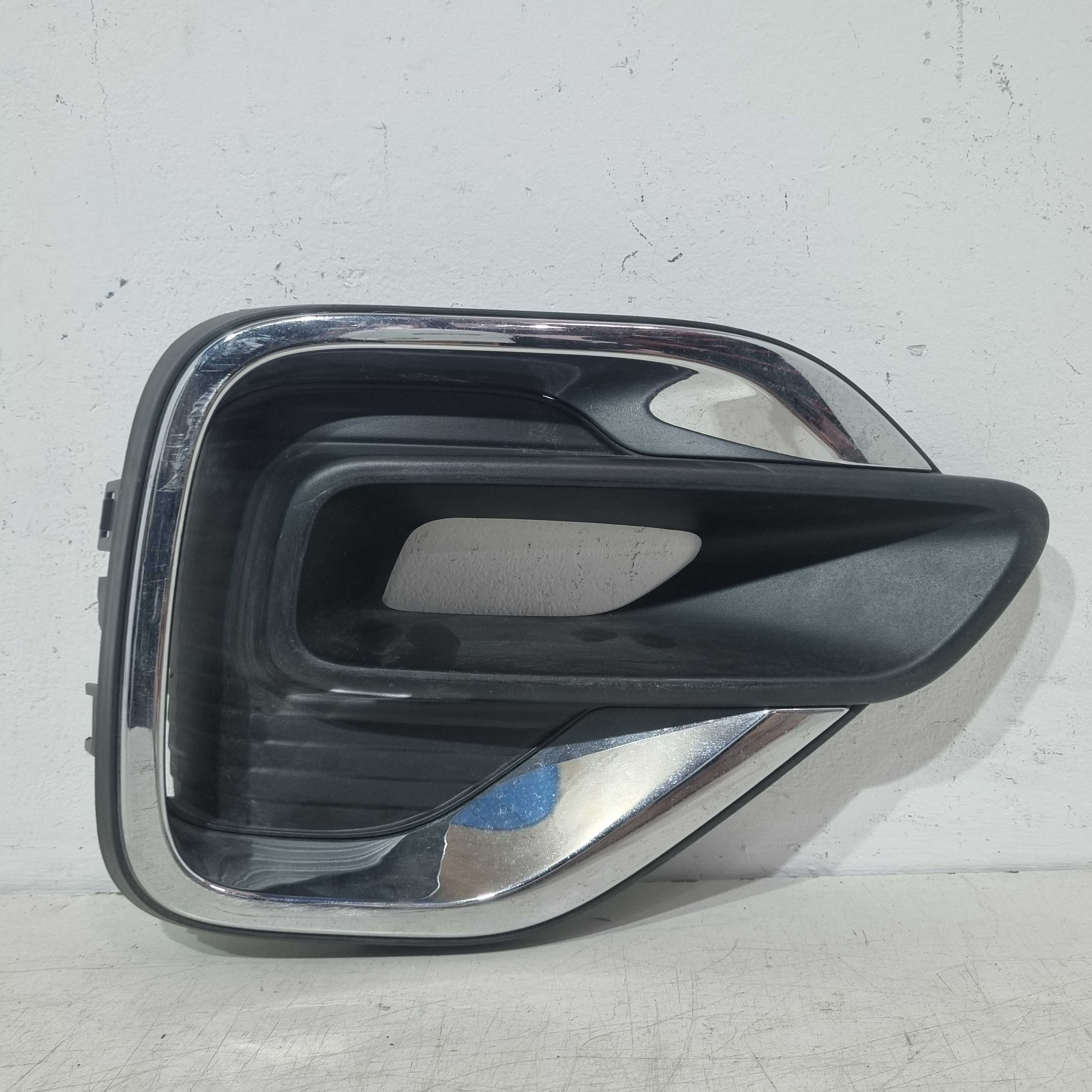 Moldura Farol De Milha Direito Fiat Pulse Modelos 2020/2023 Preto Direito 1