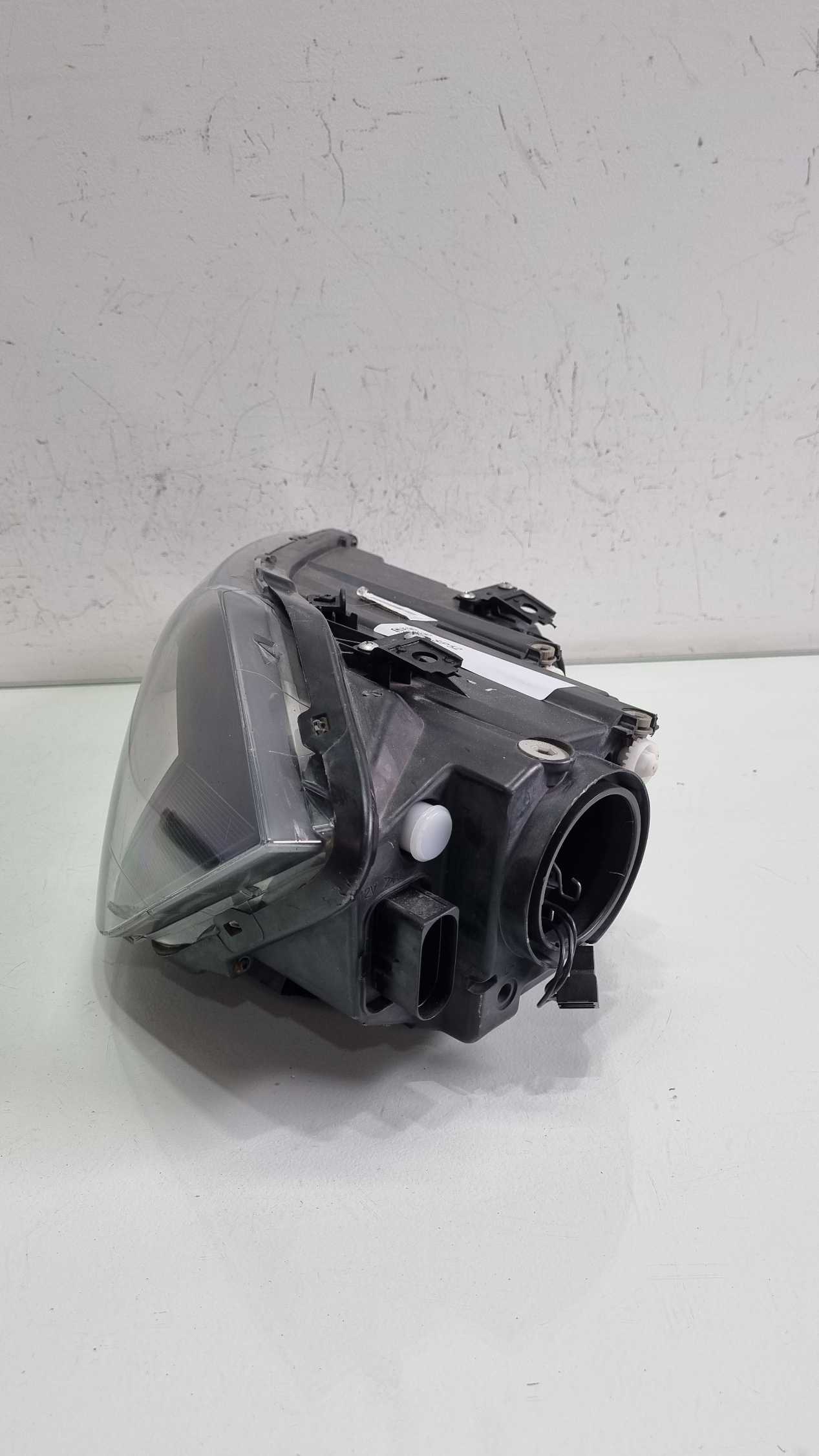 Farol lado esquerdo VOLKSWAGEN POLO 2017/2022 4