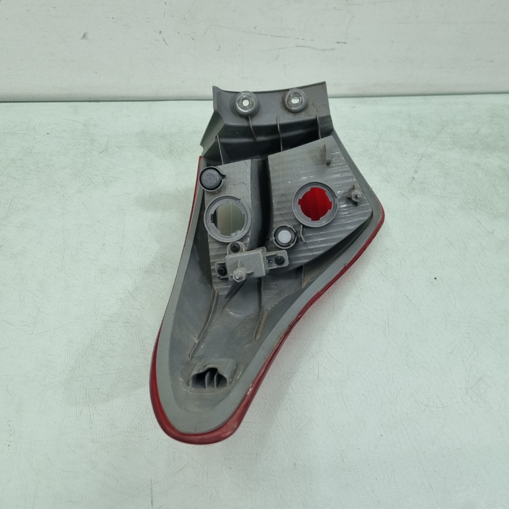 Lanterna Lado Direito Hyundai Hb20 2013 À 2015 4