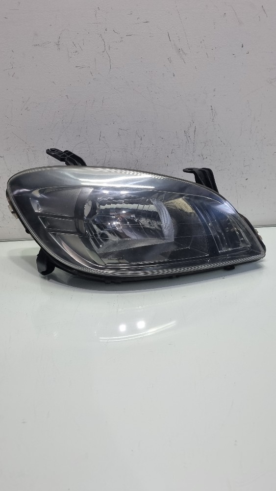 Farol lado direito cromado Chevrolet  Celta modelo 2006/2012 1