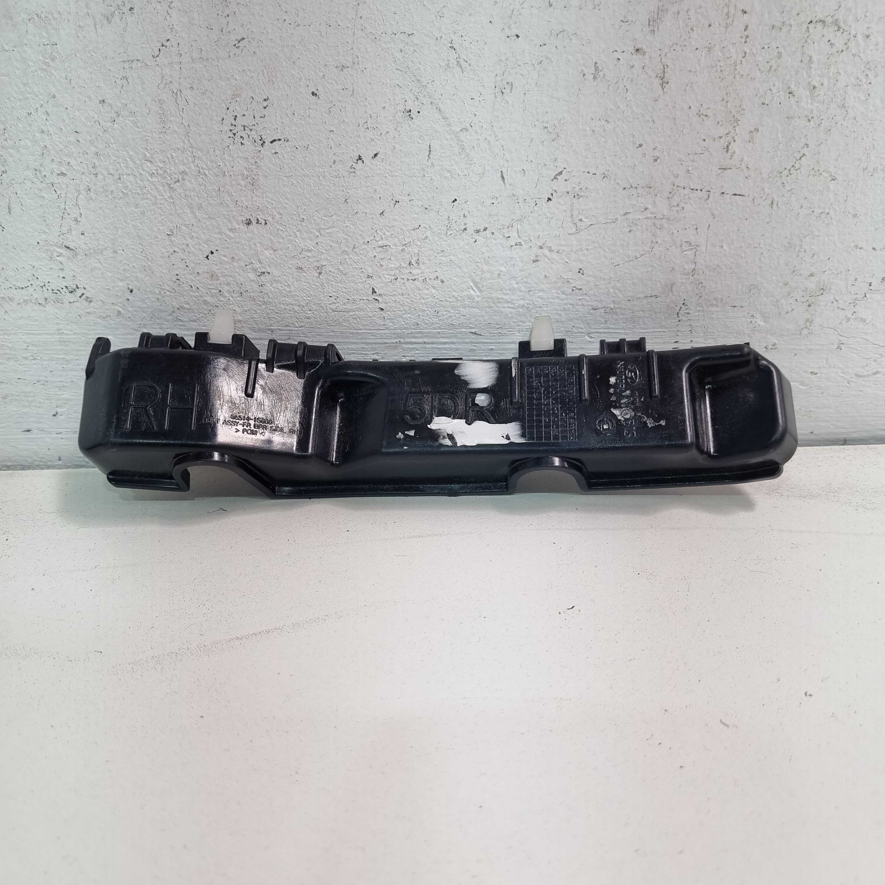 Guia Direita Do Parachoque Dianteiro Hb20 Modelos 2012/2018 4