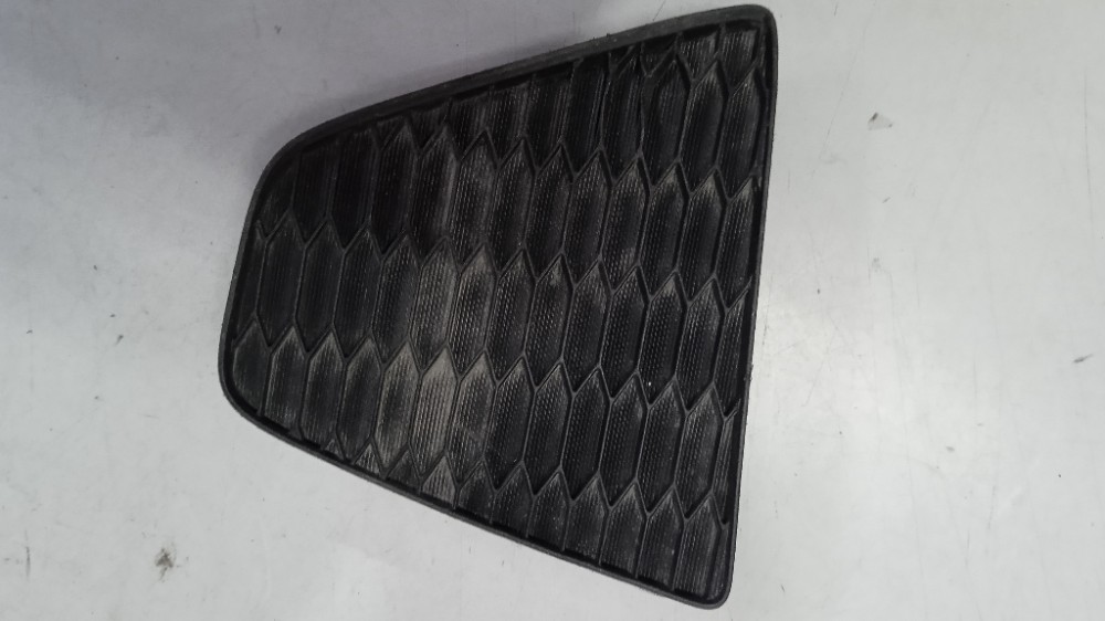 Moldura Do Cibie Lado Direito Honda Fit 2015/2018 Usada 1