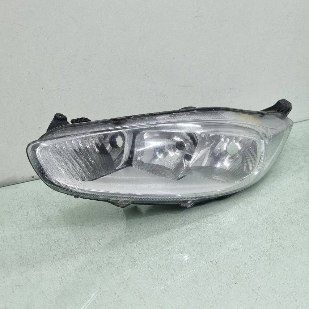 Farol Esqu. Cromado Ford  New Fiesta  2014/2019 Recuperado. Esquerdo/motorista 1