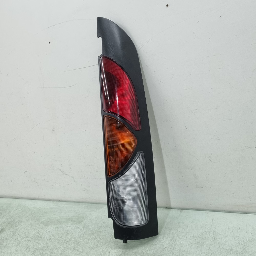 Lanterna Traseira Direita Renault Kangoo 2013/2016 2