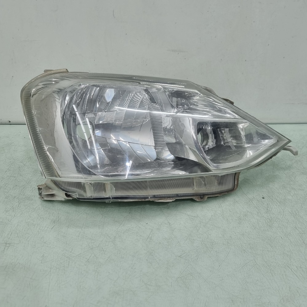 Farol Lado Direito Toyota Etios 2013/2015 Direito/passageiro 1