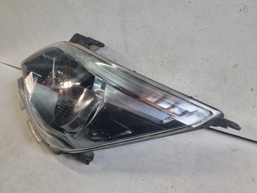 Farol Esquerdo Fumê Chevrolet Cobalt 2012 / 2015 Recuperado. 5