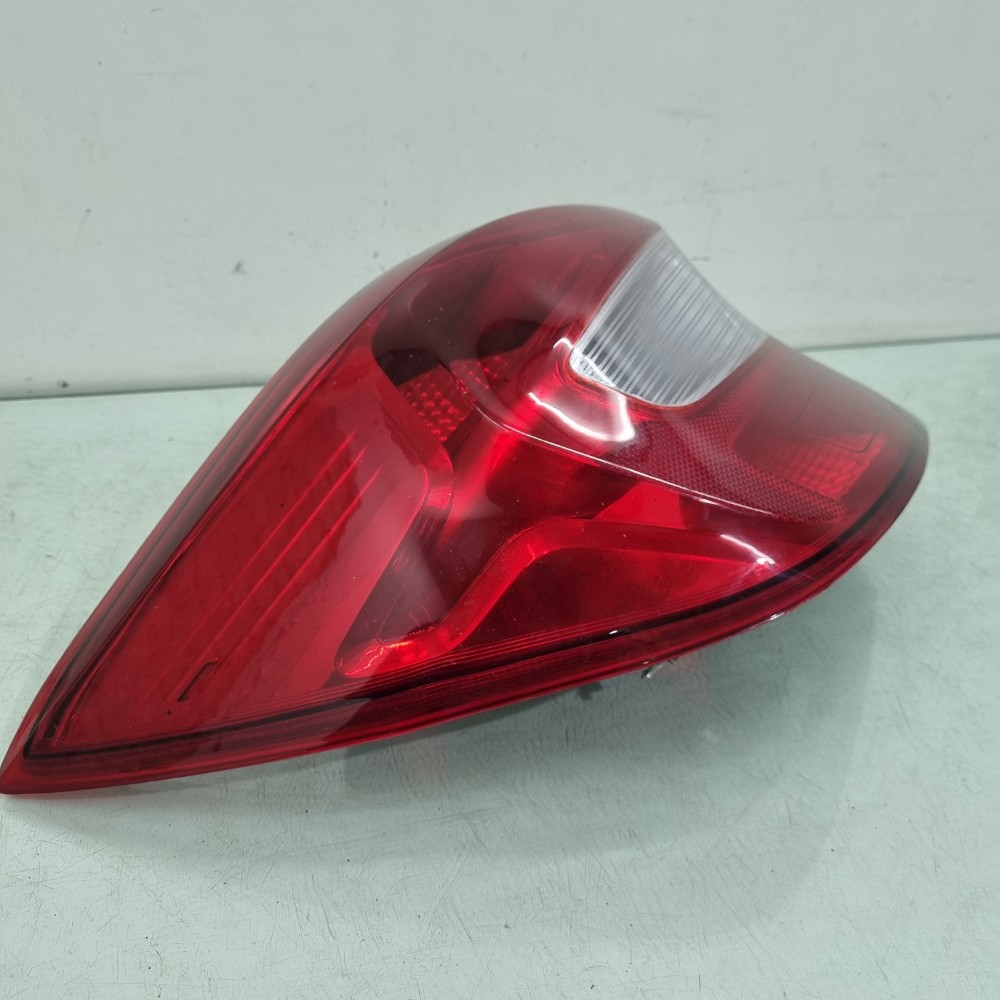 Lanterna Do Lado Esquerdo Ford Ka Hatch Modelos 2015/2018 Esquerdo/motorista 3